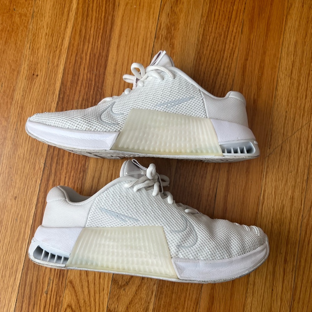 Nike Metcon 9  White Pure Platinum Athletic Sneakers - Picture 4 of 8